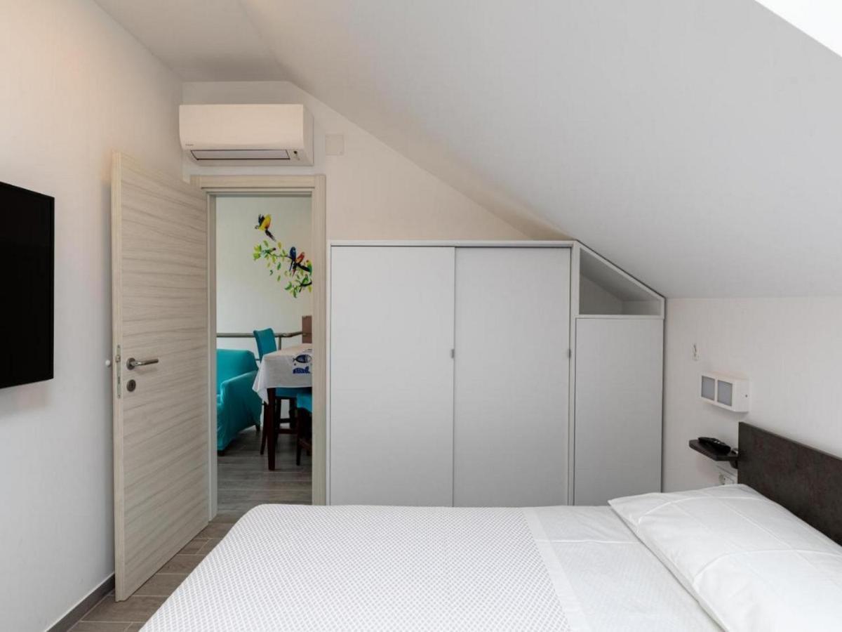 Tirena Apartment